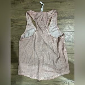 Lululemon size 6 athletic top